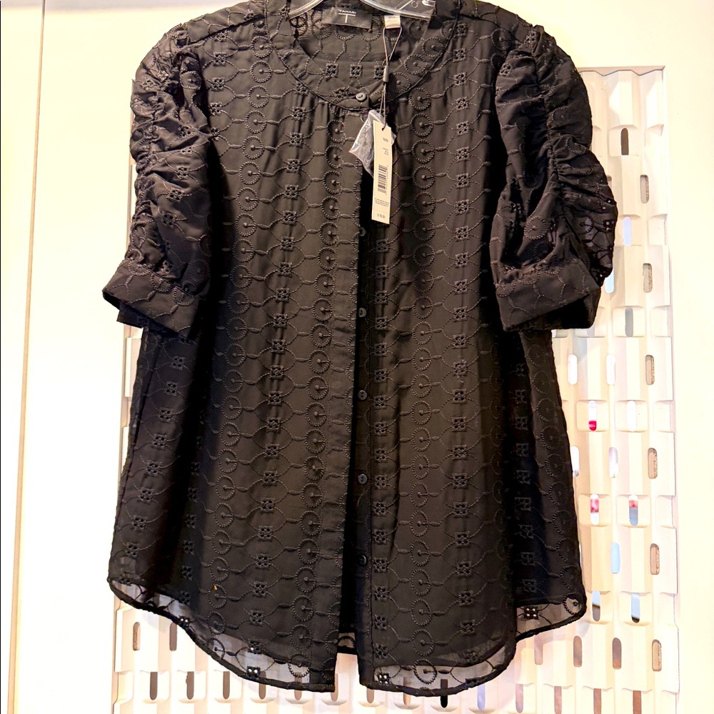 T Tahari NWT  Eyelet Short Sleeve Blouse